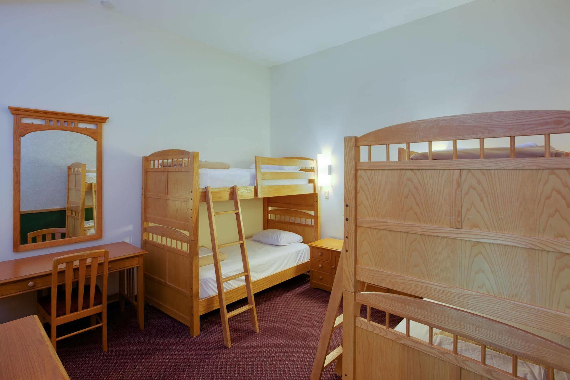 Resort Deer Creek State Park And Conference Center 4*